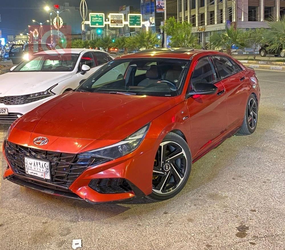 هیۆندای ئەلەنترا